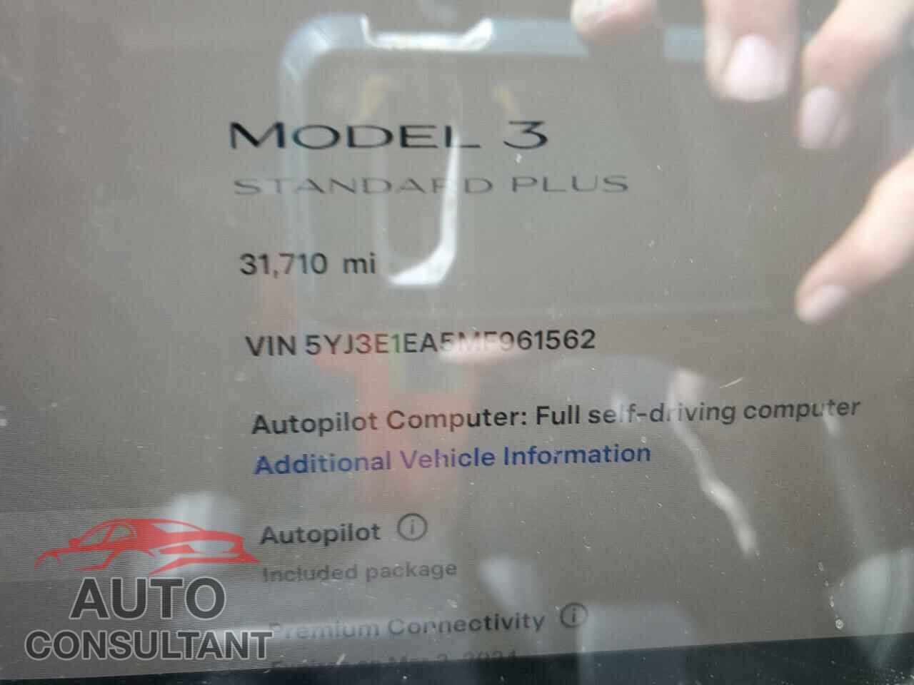 TESLA MODEL 3 2021 - 5YJ3E1EA5MF961562