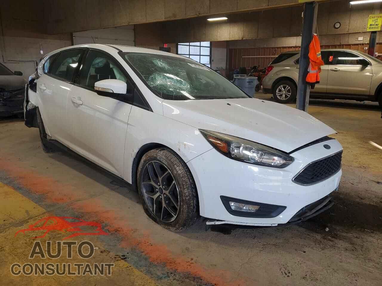 FORD FOCUS 2017 - 1FADP3M24HL248794