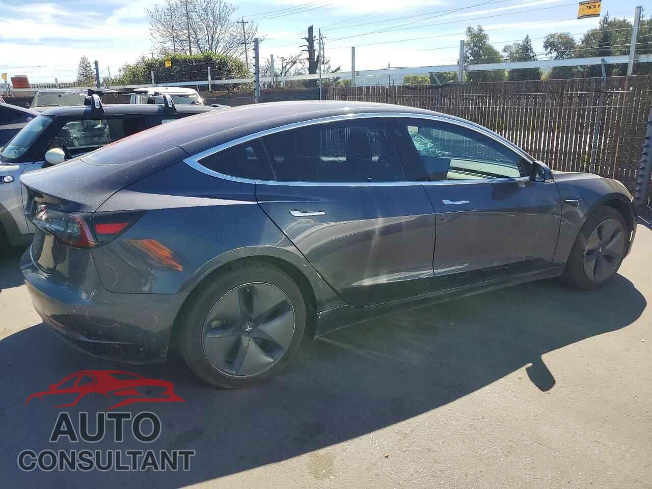 TESLA MODEL 3 2017 - 5YJ3E1EA1HF002214