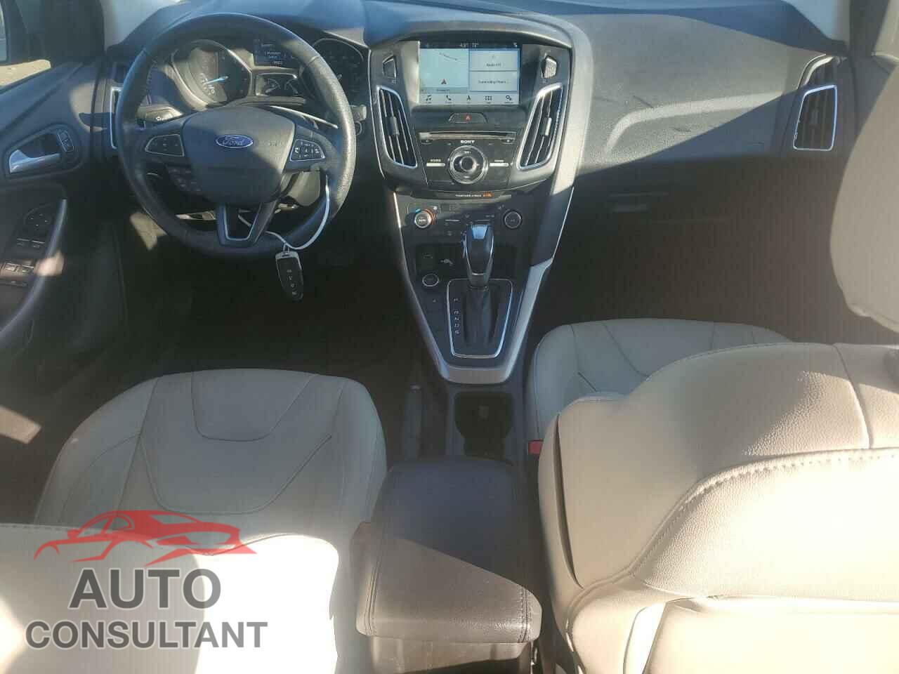 FORD FOCUS 2017 - 1FADP3J28HL288249