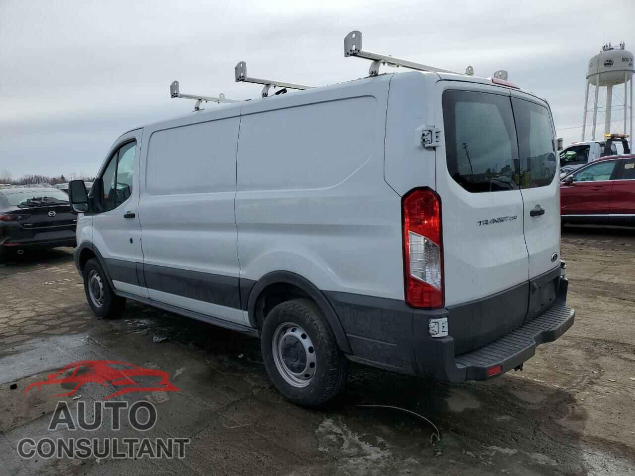 FORD TRANSIT 2017 - 1FTYR1ZM0HKA75303