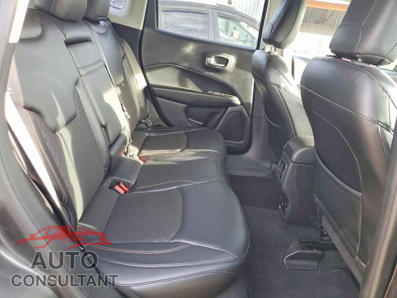 JEEP COMPASS 2017 - 3C4NJCBB9HT647630