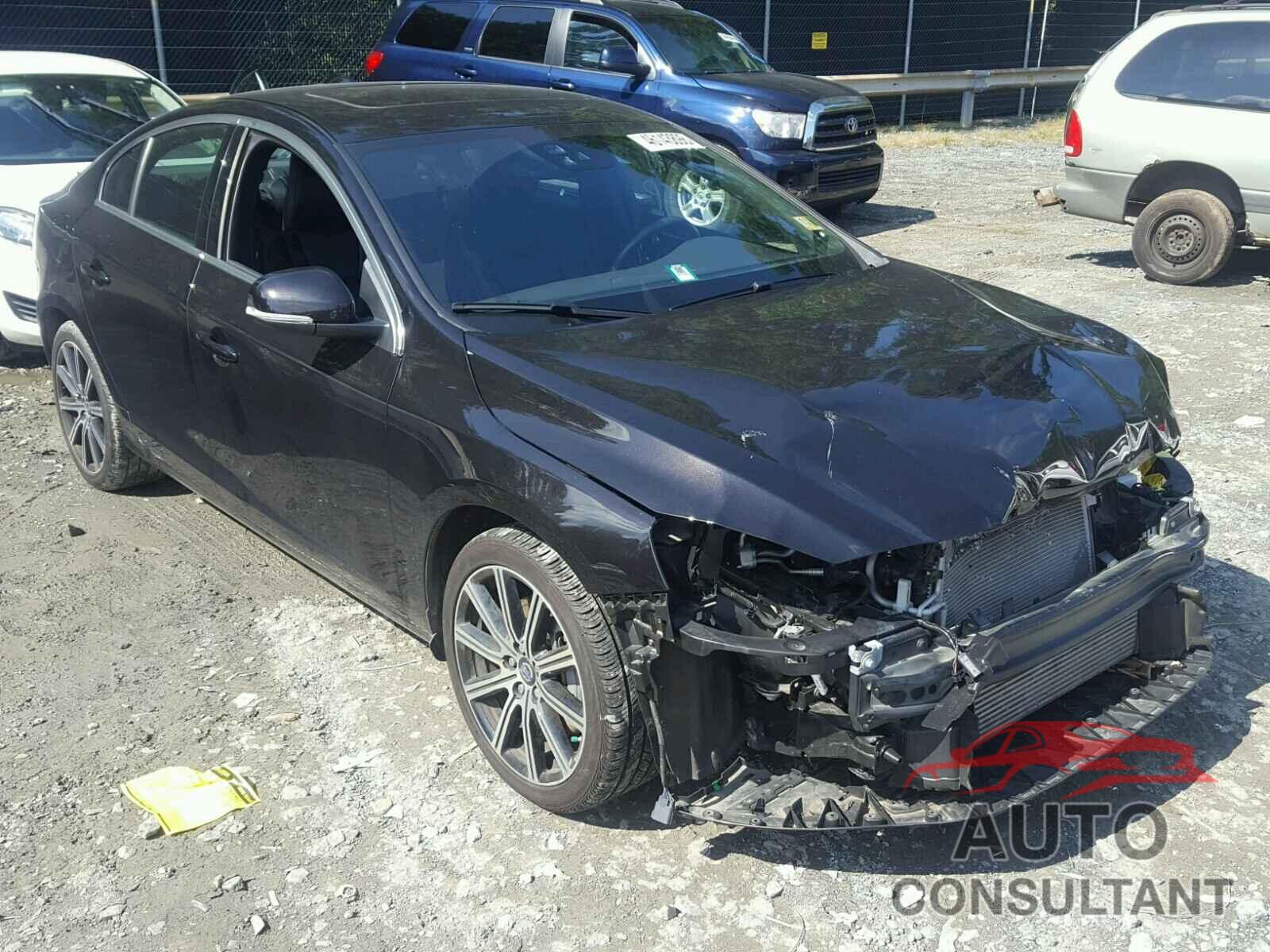 VOLVO S60 2015 - YV149MFMXF1341265