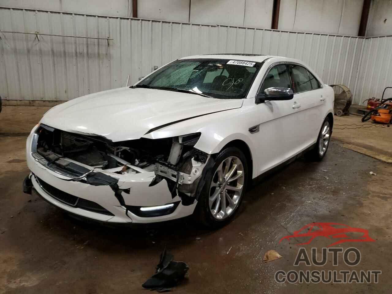 FORD TAURUS 2018 - 1FAHP2J82JG132979