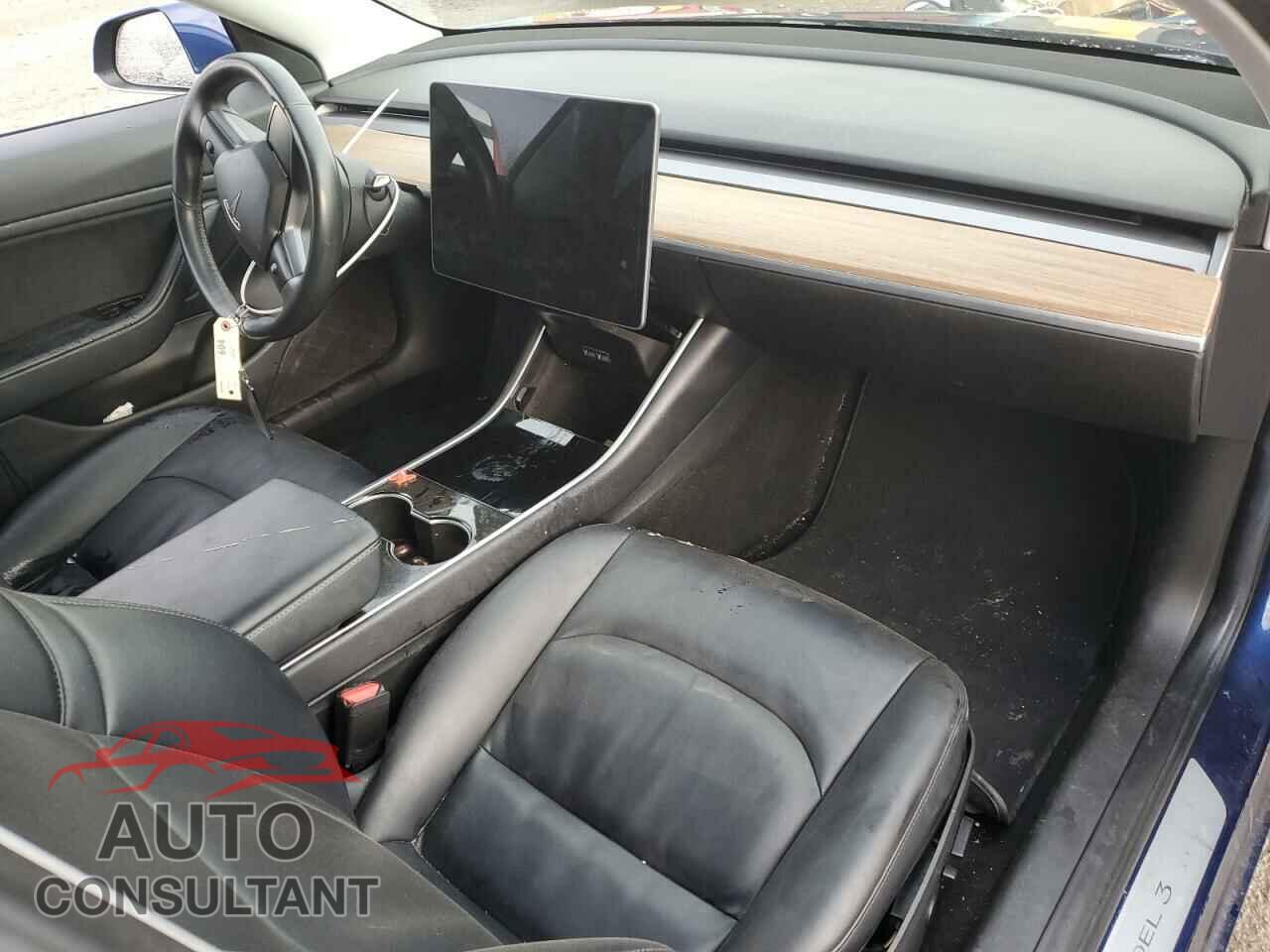 TESLA MODEL 3 2018 - 5YJ3E1EA6JF005552