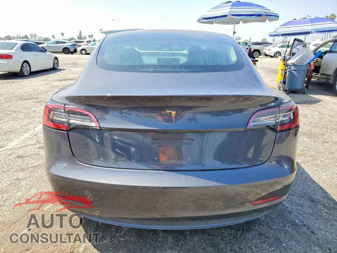 TESLA MODEL 3 2018 - 5YJ3E1EA2JF059494