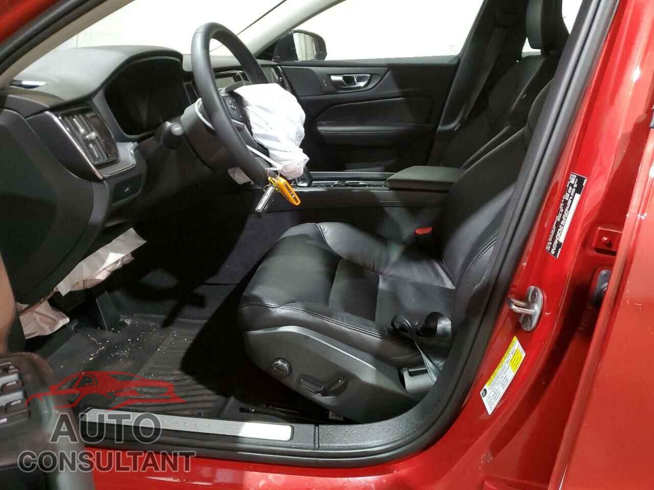 VOLVO S60 CORE 2023 - 7JRL12TK4PG232011