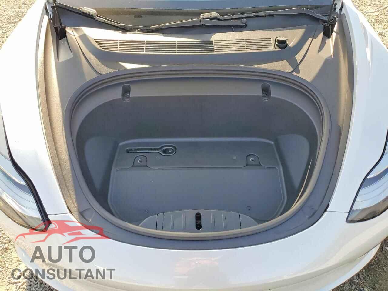 TESLA MODEL 3 2020 - 5YJ3E1EB5LF667568