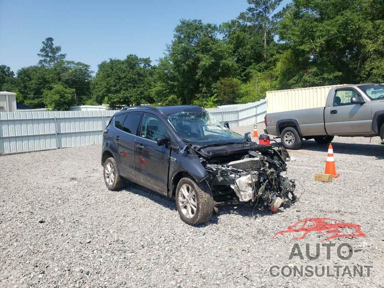 FORD ESCAPE 2018 - 1FMCU0GD8JUD33806