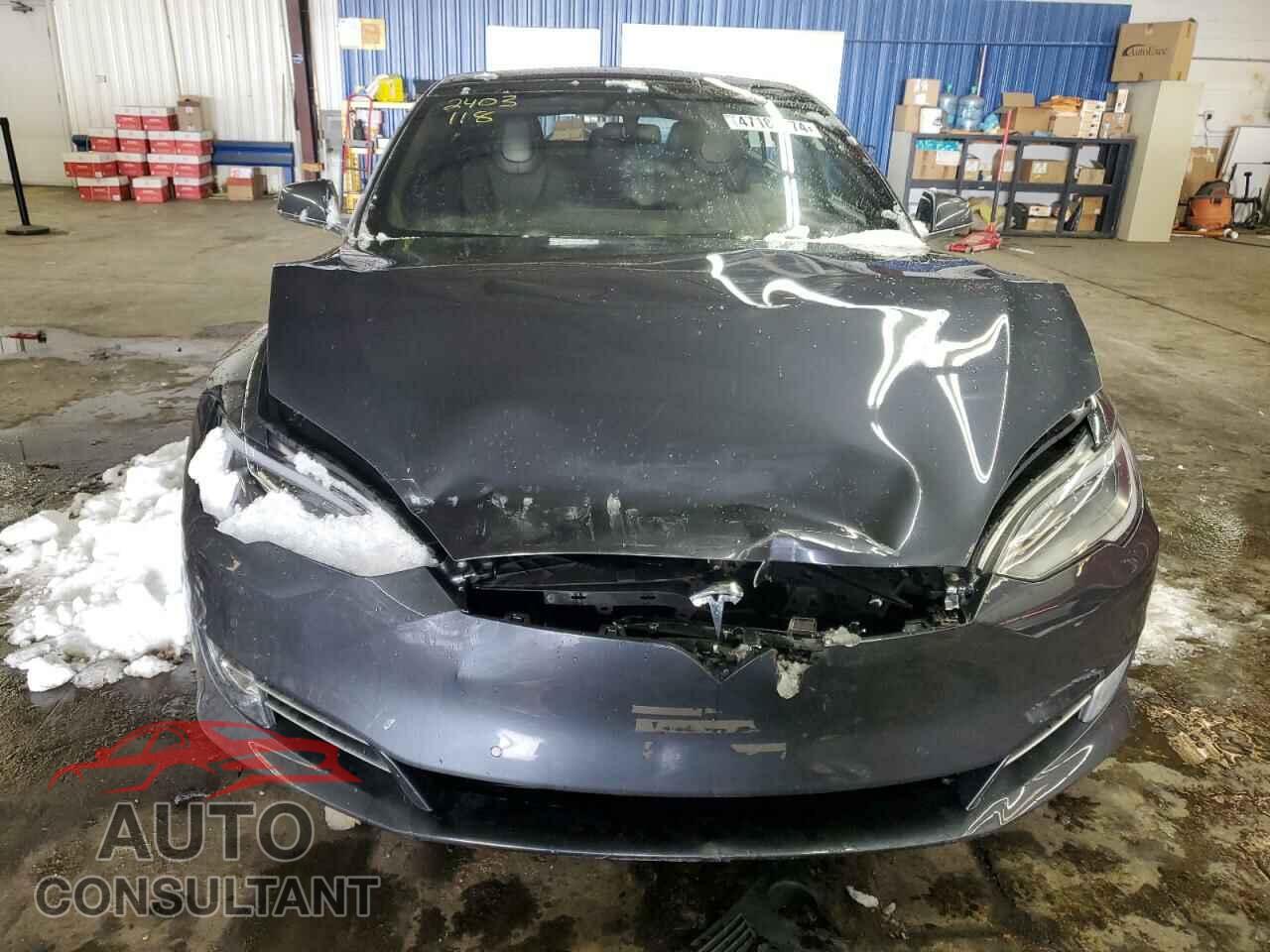 TESLA MODEL S 2017 - 5YJSA1E26HF192348