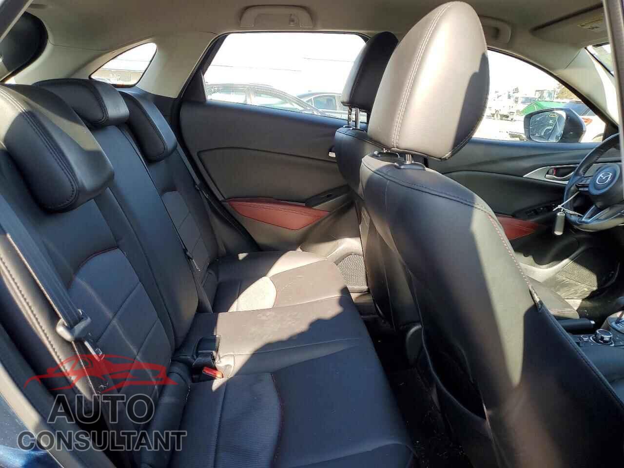 MAZDA CX-3 2018 - JM1DKFC71J0312983