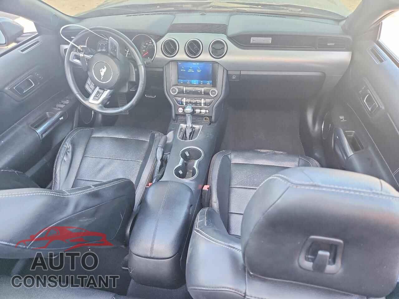 FORD MUSTANG 2021 - 1FATP8UH2M5120856