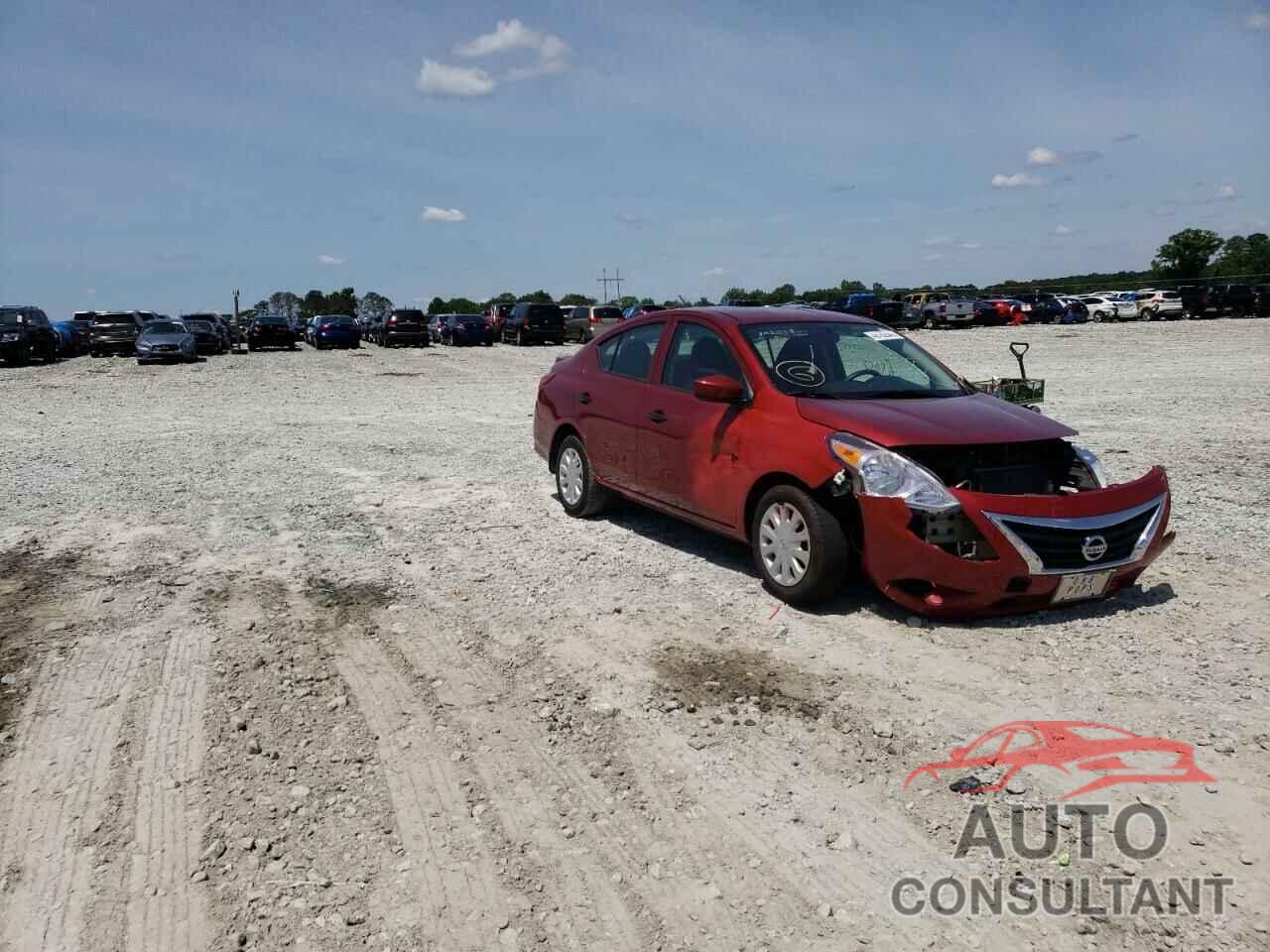 NISSAN VERSA 2018 - 3N1CN7AP7JL812051
