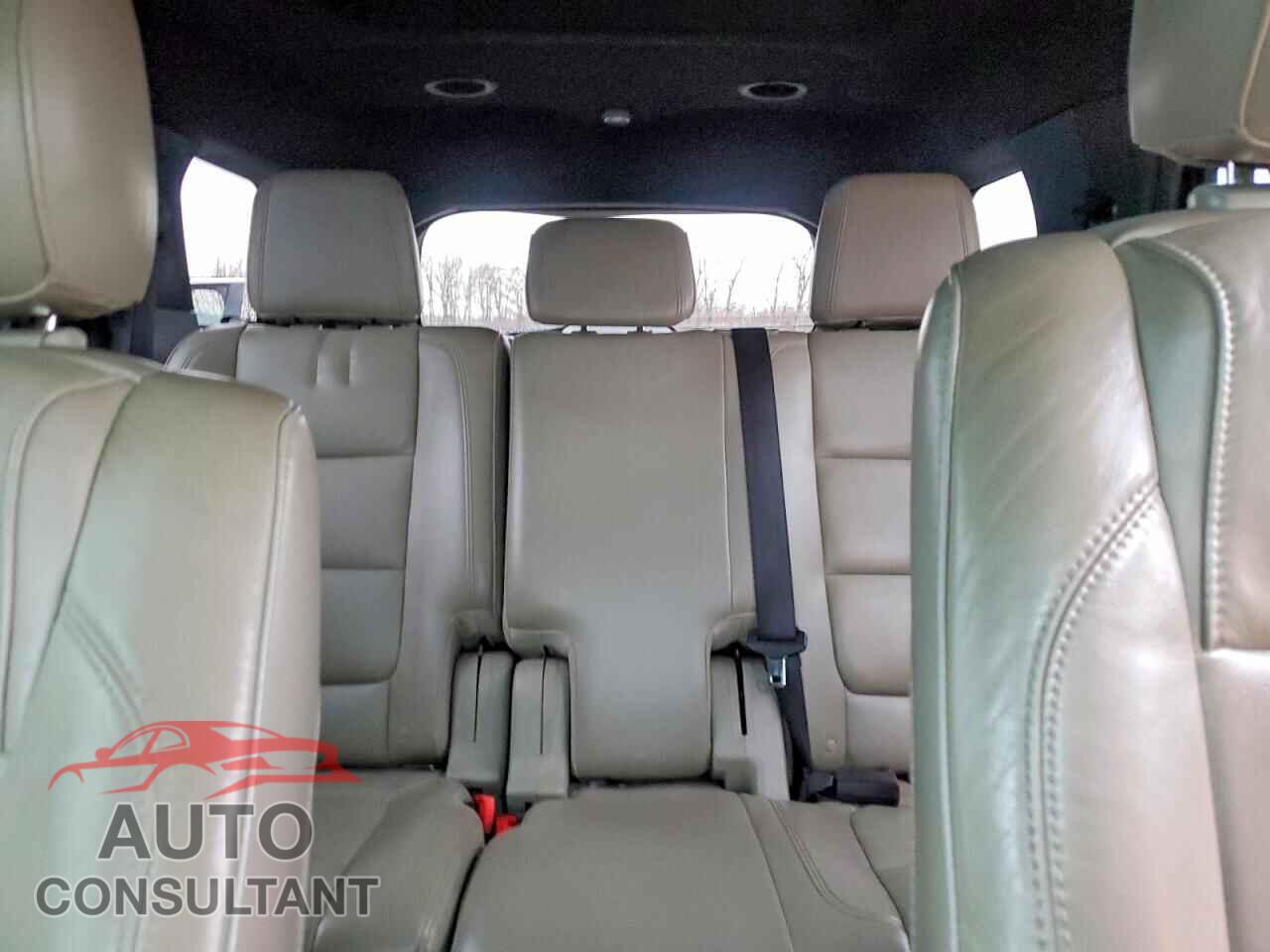 FORD EXPLORER 2013 - 1FM5K7D88DGC04353