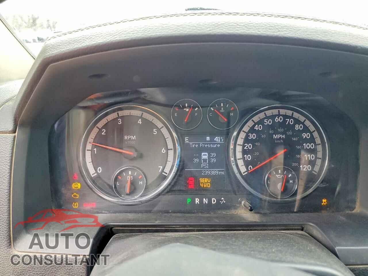 DODGE RAM 1500 2012 - 1C6RD7MT2CS258349