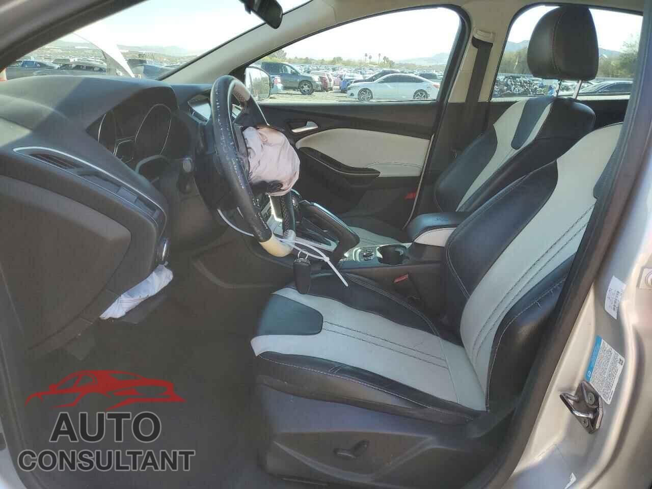 FORD FOCUS 2013 - 1FADP3J29DL138645