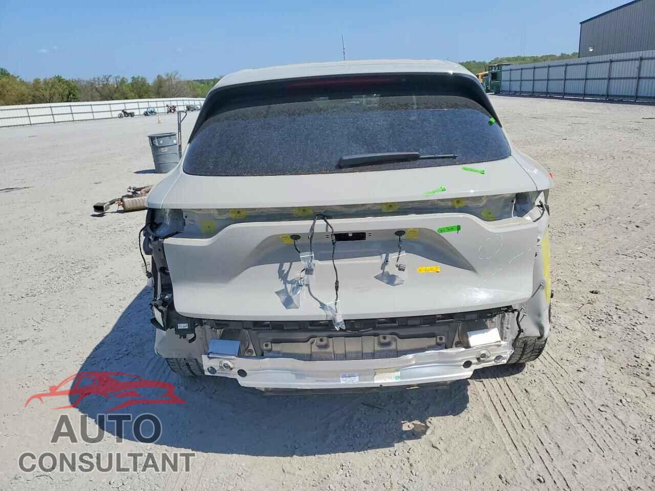 PORSCHE CAYENNE 2021 - WP1AA2AY8MDA05560