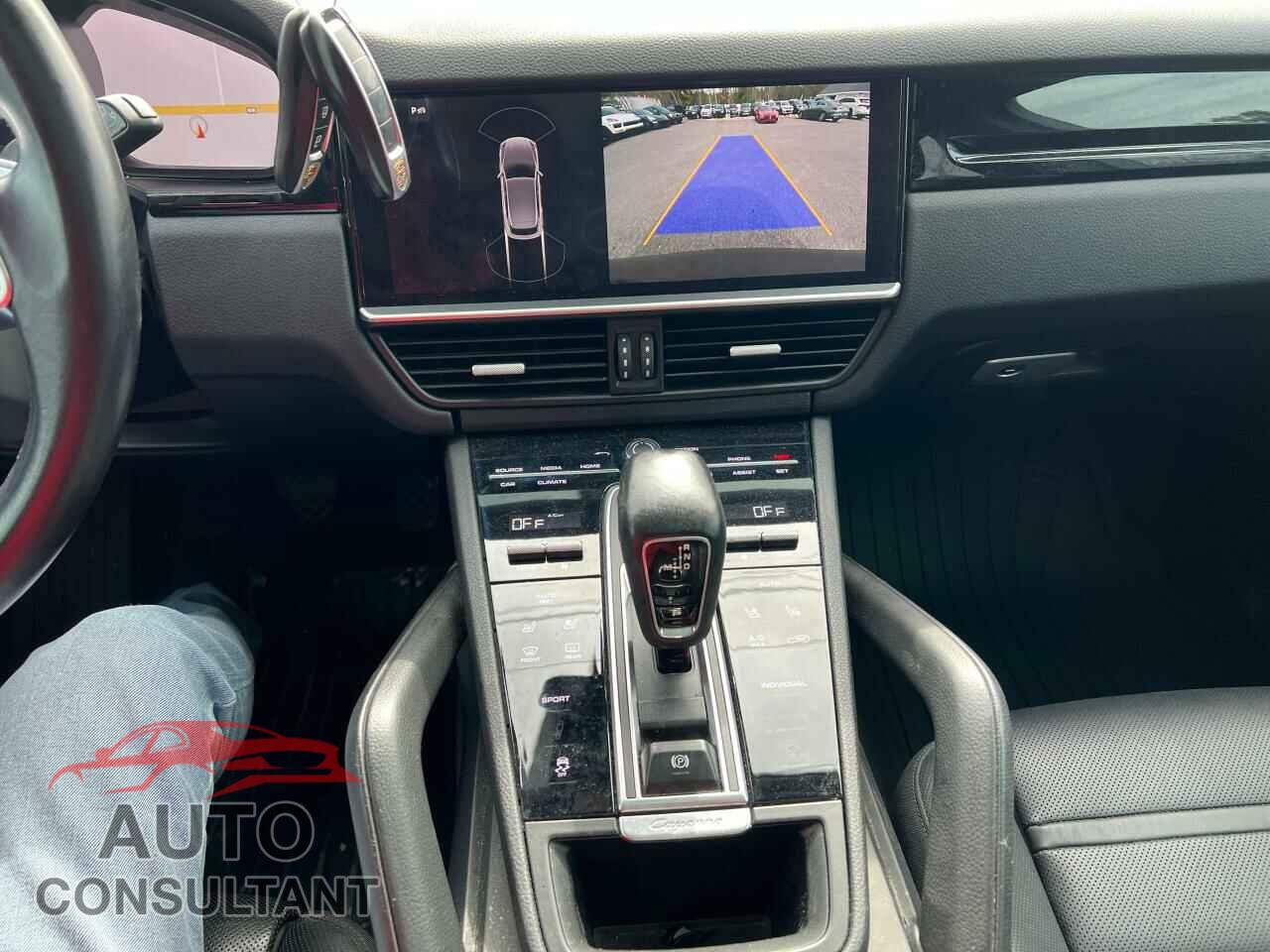 PORSCHE CAYENNE 2019 - WP1AA2AY0KDA10863