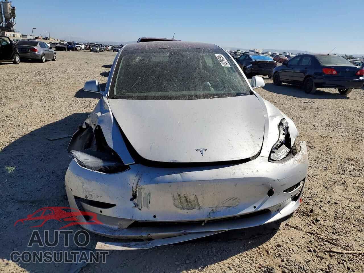 TESLA MODEL 3 2018 - 5YJ3E1EA5JF005249