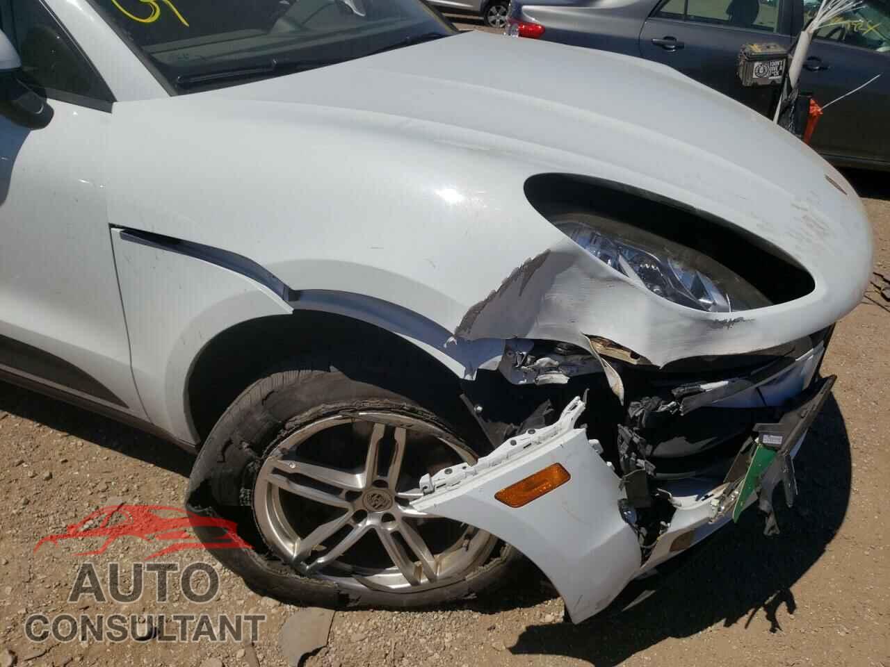 PORSCHE MACAN 2017 - WP1AA2A52HLB04571