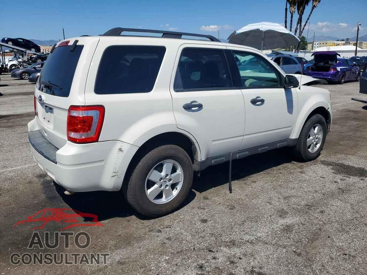 FORD ESCAPE 2010 - 1FMCU0D73AKB07361