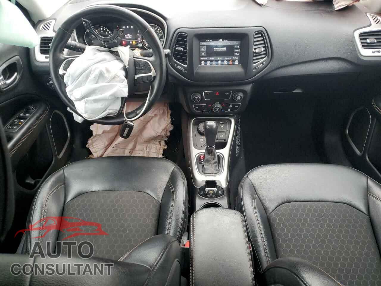 JEEP COMPASS 2019 - 3C4NJDBB9KT768543