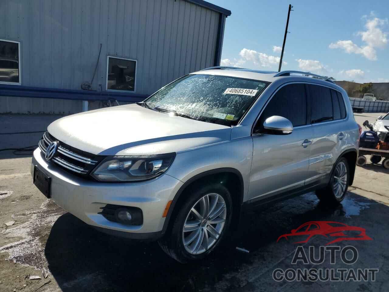 VOLKSWAGEN TIGUAN 2016 - WVGBV7AX2GW613383