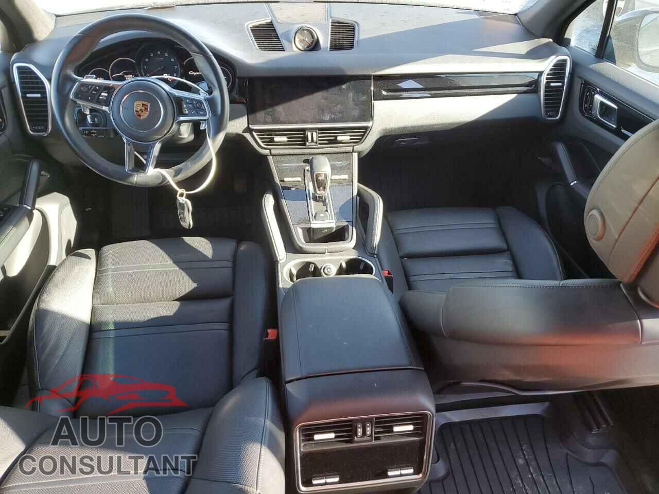 PORSCHE CAYENNE 2019 - WP1AA2AY7KDA09659