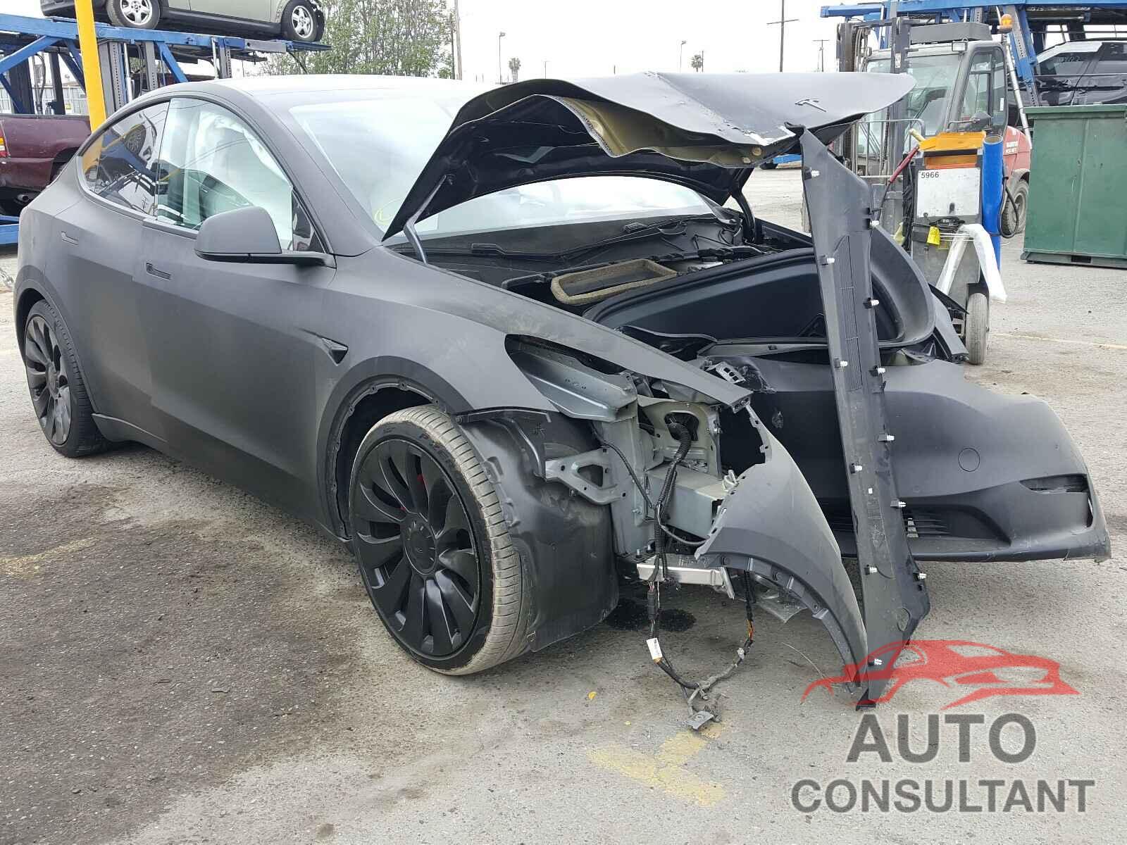 TESLA MODEL Y 2020 - 5YJYGDEF2LF053808