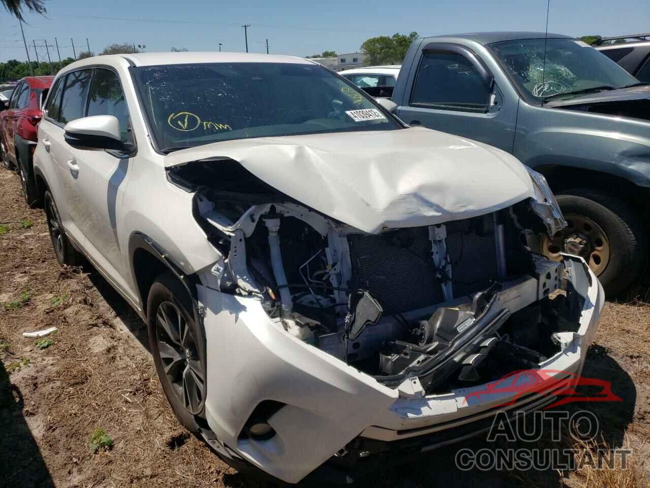 TOYOTA HIGHLANDER 2018 - 5TDZZRFH0JS237827