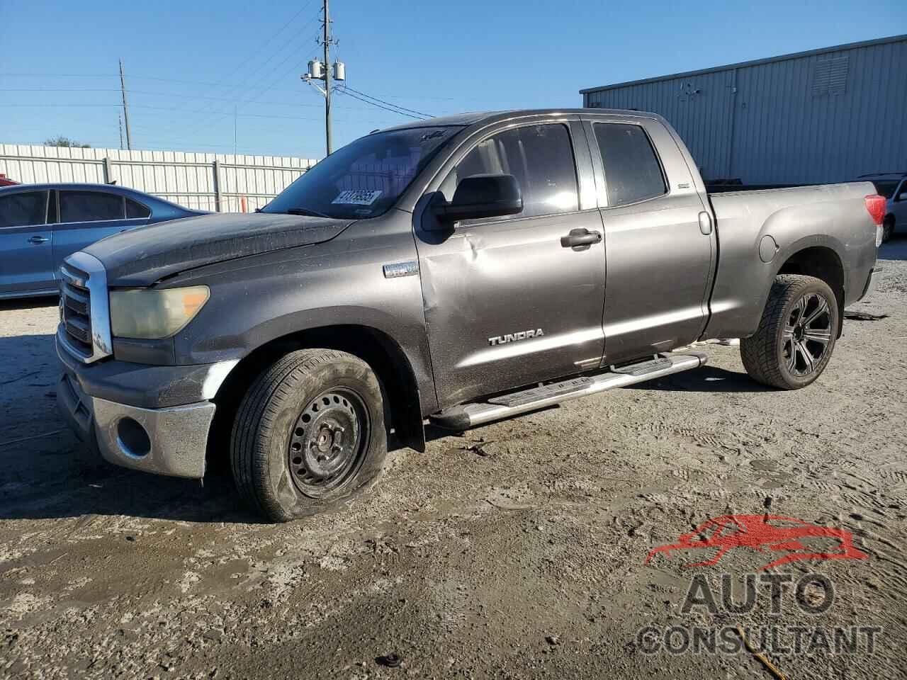 TOYOTA TUNDRA 2011 - 5TFRY5F17BX112270