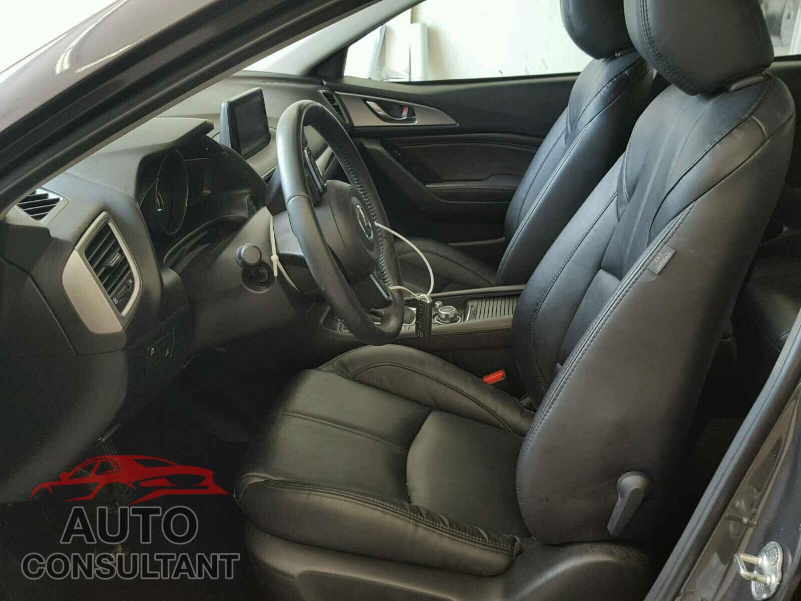 MAZDA 3 2017 - 3MZBN1V71HM115332