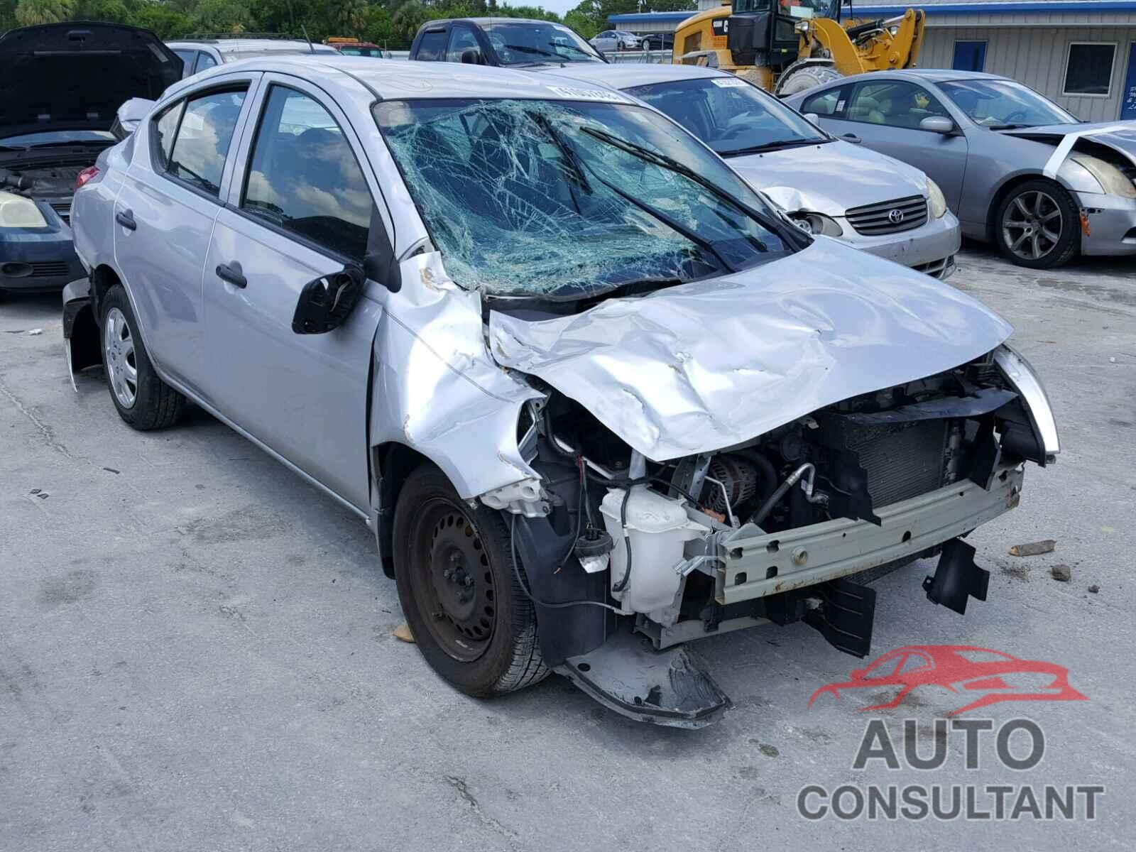 NISSAN VERSA 2015 - 3N1CN7APXFL829028