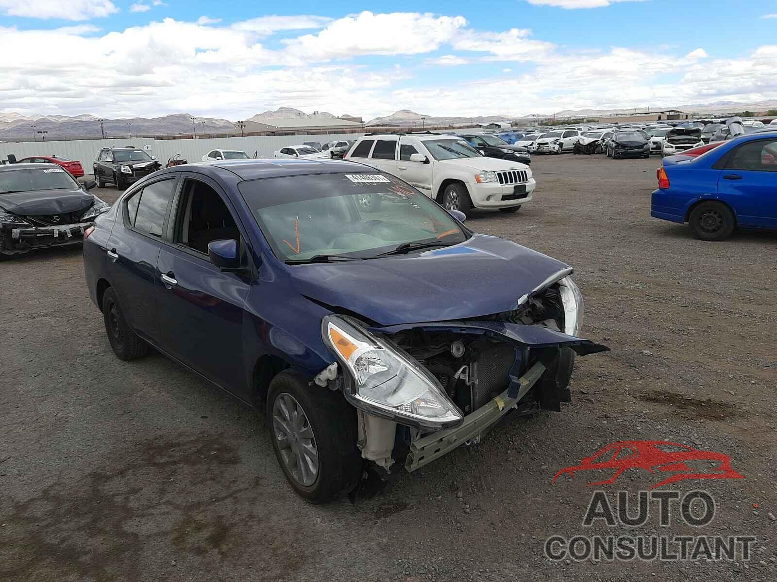 NISSAN VERSA 2018 - 3N1CN7AP0JL810237