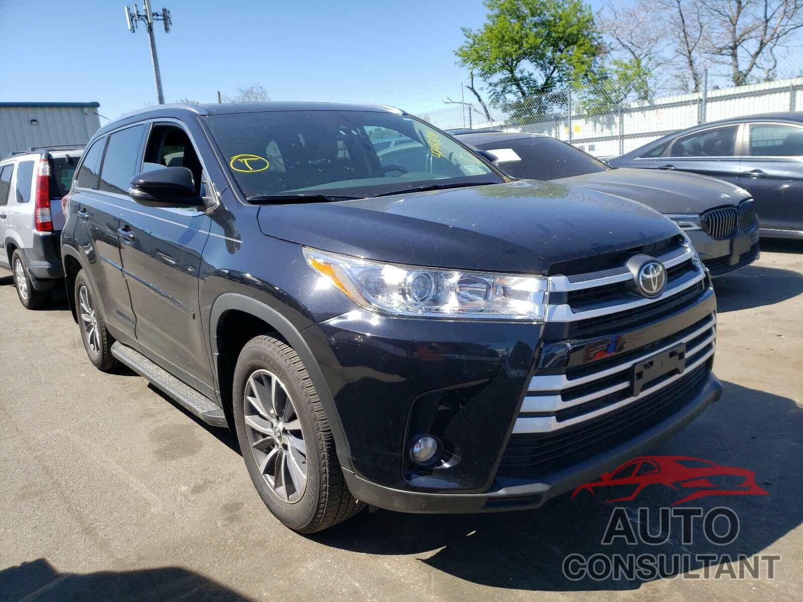 TOYOTA HIGHLANDER 2019 - 5TDJZRFH2KS620585