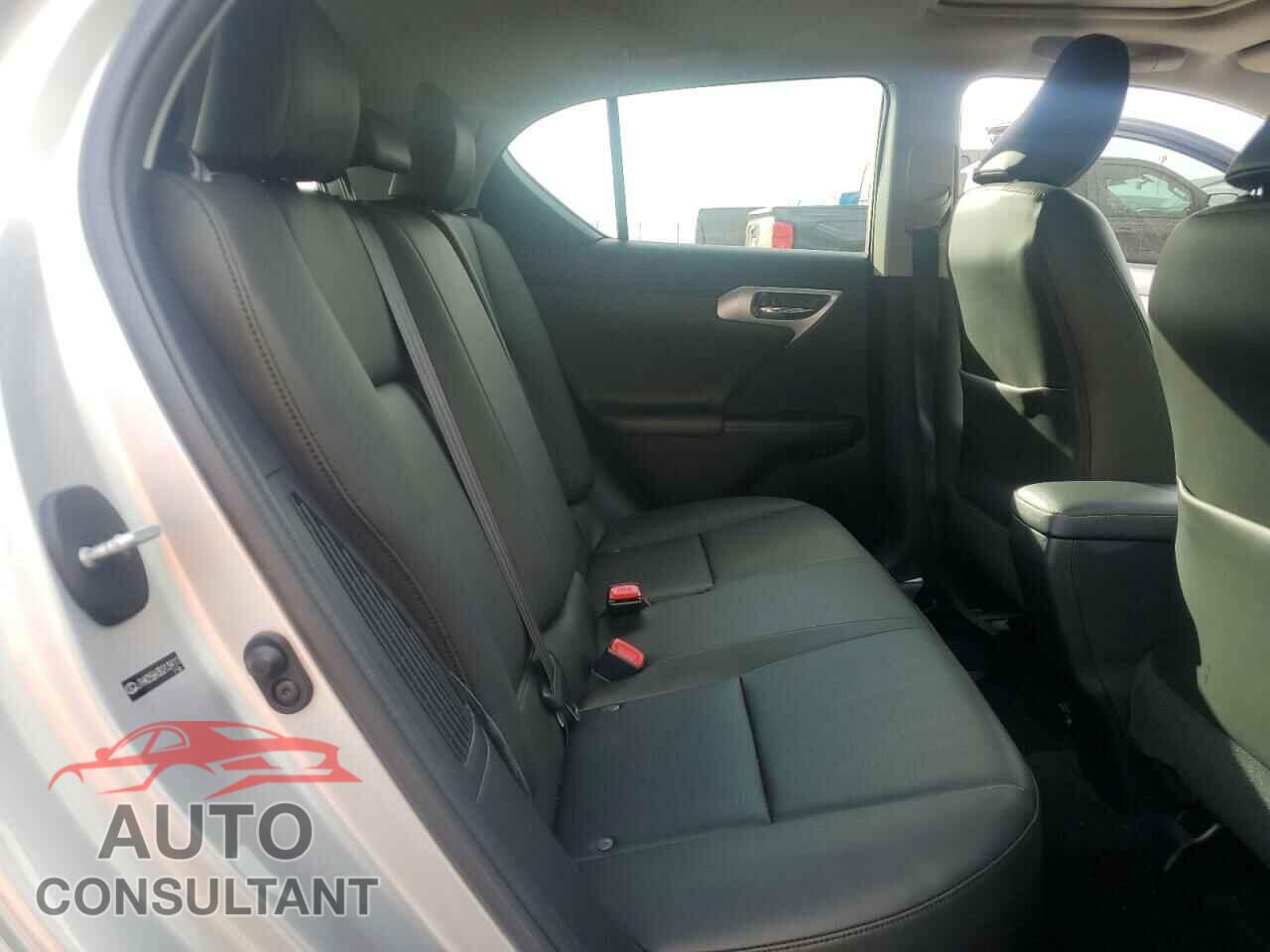 LEXUS CT 200 2013 - JTHKD5BH3D2139111