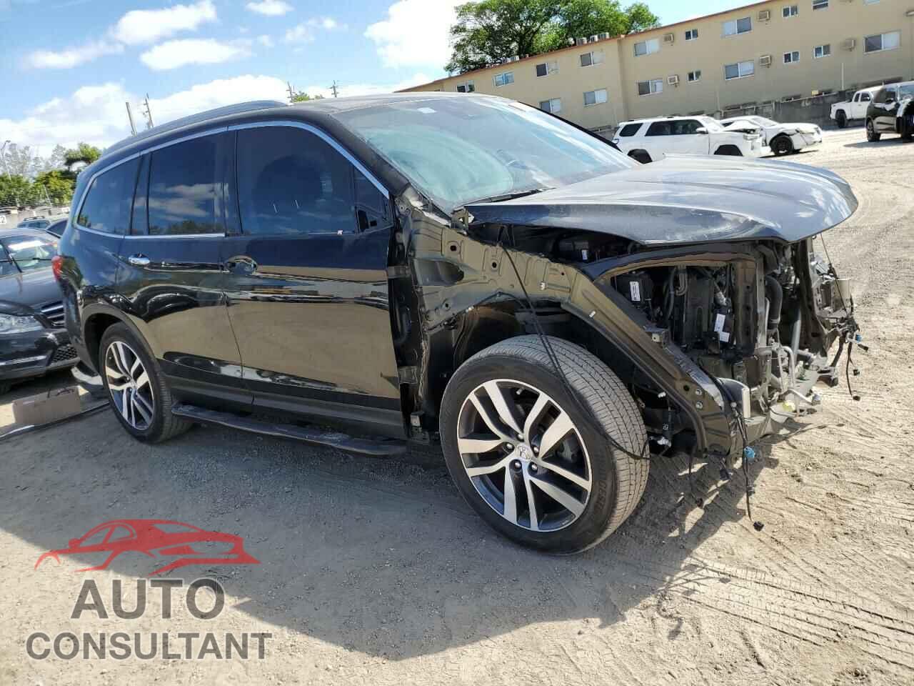 HONDA PILOT 2018 - 5FNYF5H96JB020404