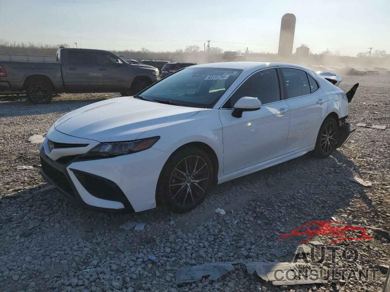 TOYOTA CAMRY 2021 - 4T1G11AK0MU567563