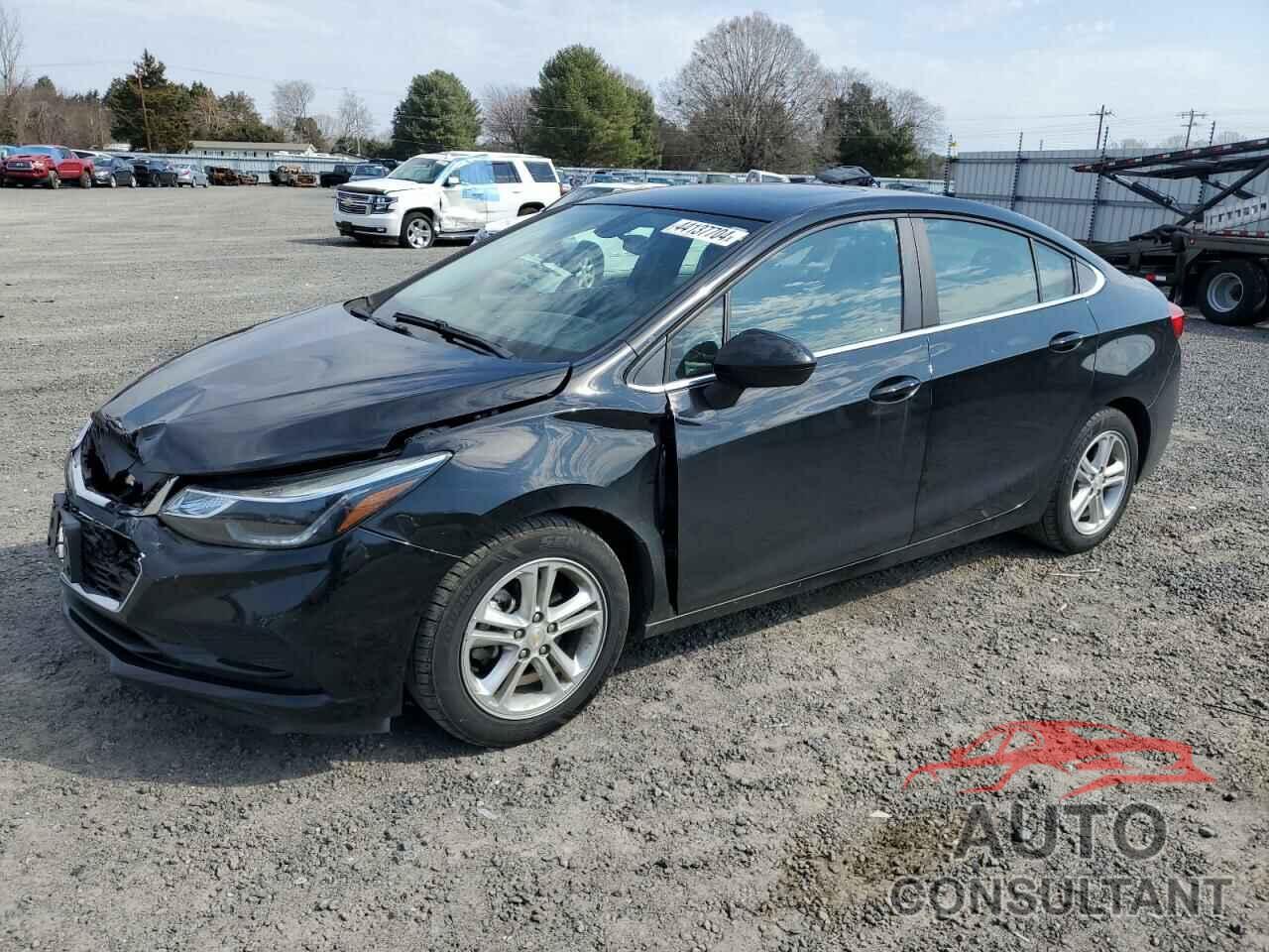 CHEVROLET CRUZE 2018 - 1G1BE5SM5J7120143