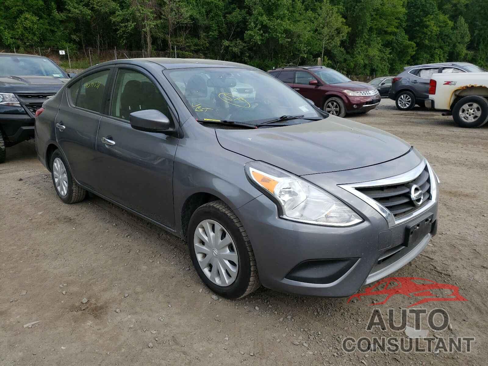 NISSAN VERSA 2018 - 3N1CN7AP0JL824462