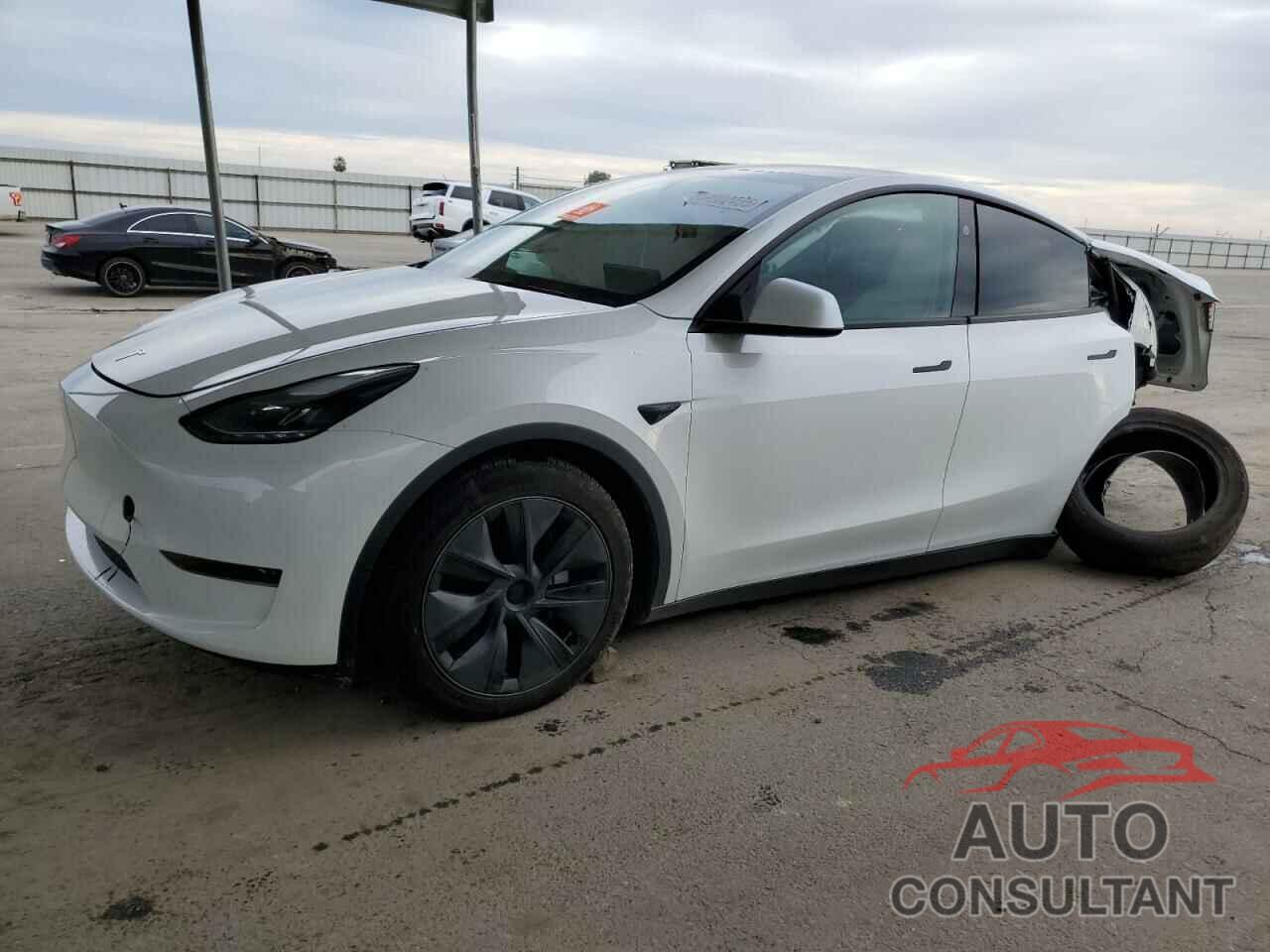 TESLA MODEL Y 2024 - 7SAYGDED2RF155992