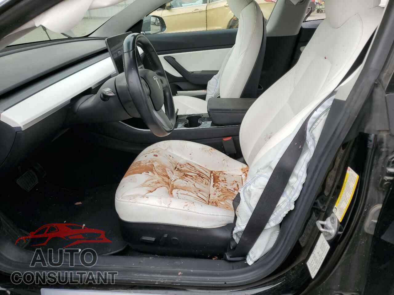 TESLA MODEL 3 2019 - 5YJ3E1EBXKF195365
