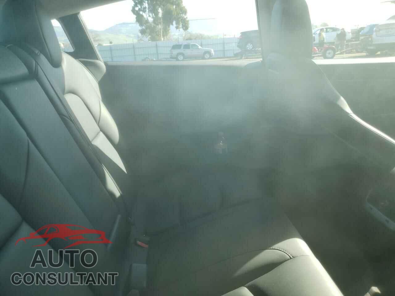 TESLA MODEL 3 2018 - 5YJ3E1EA9JF163593
