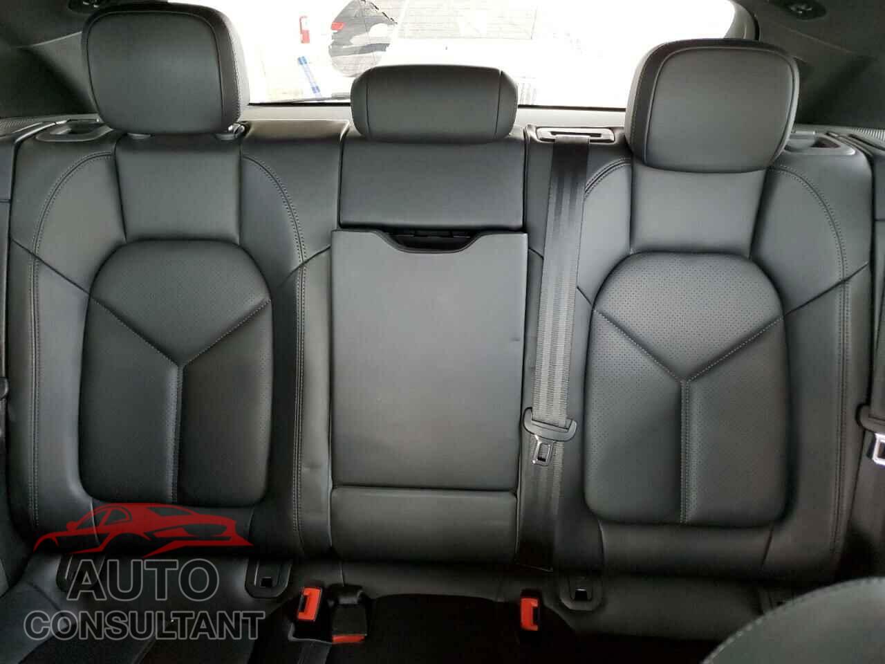 PORSCHE MACAN 2015 - WP1AB2A57FLB64744