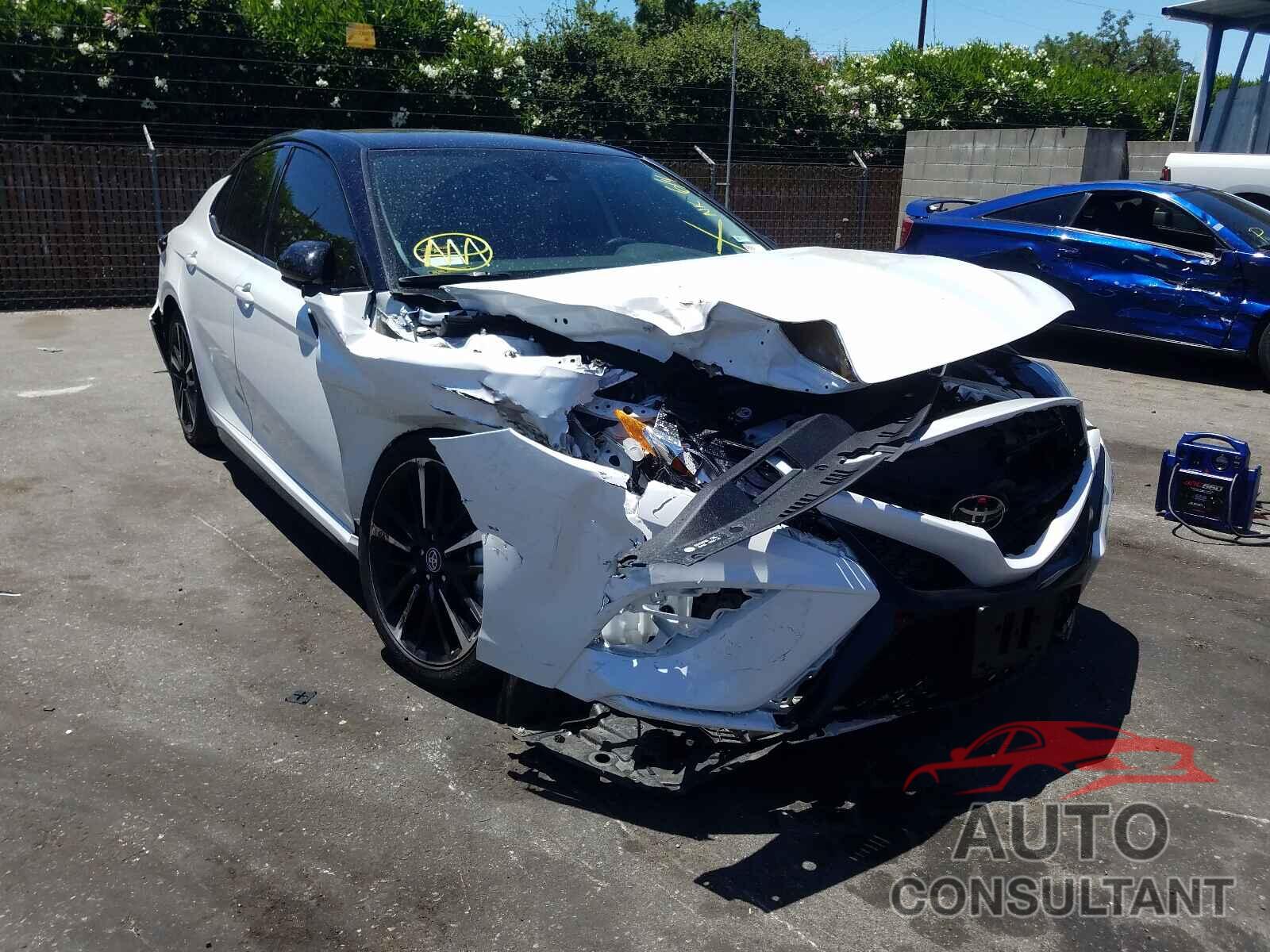 TOYOTA CAMRY 2019 - 4T1B61HK2KU285746