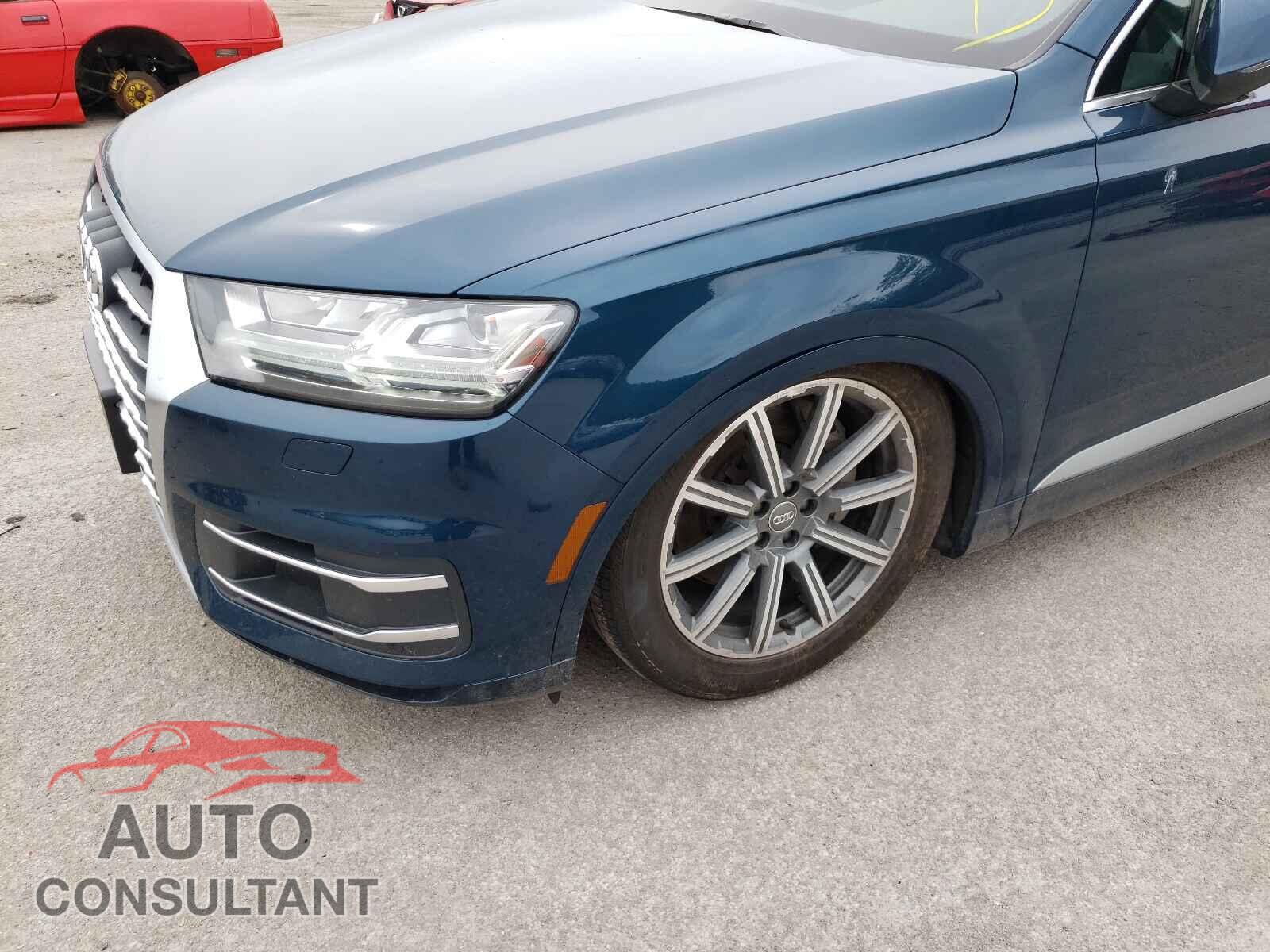 AUDI Q7 2019 - WA1LHAF71KD017444