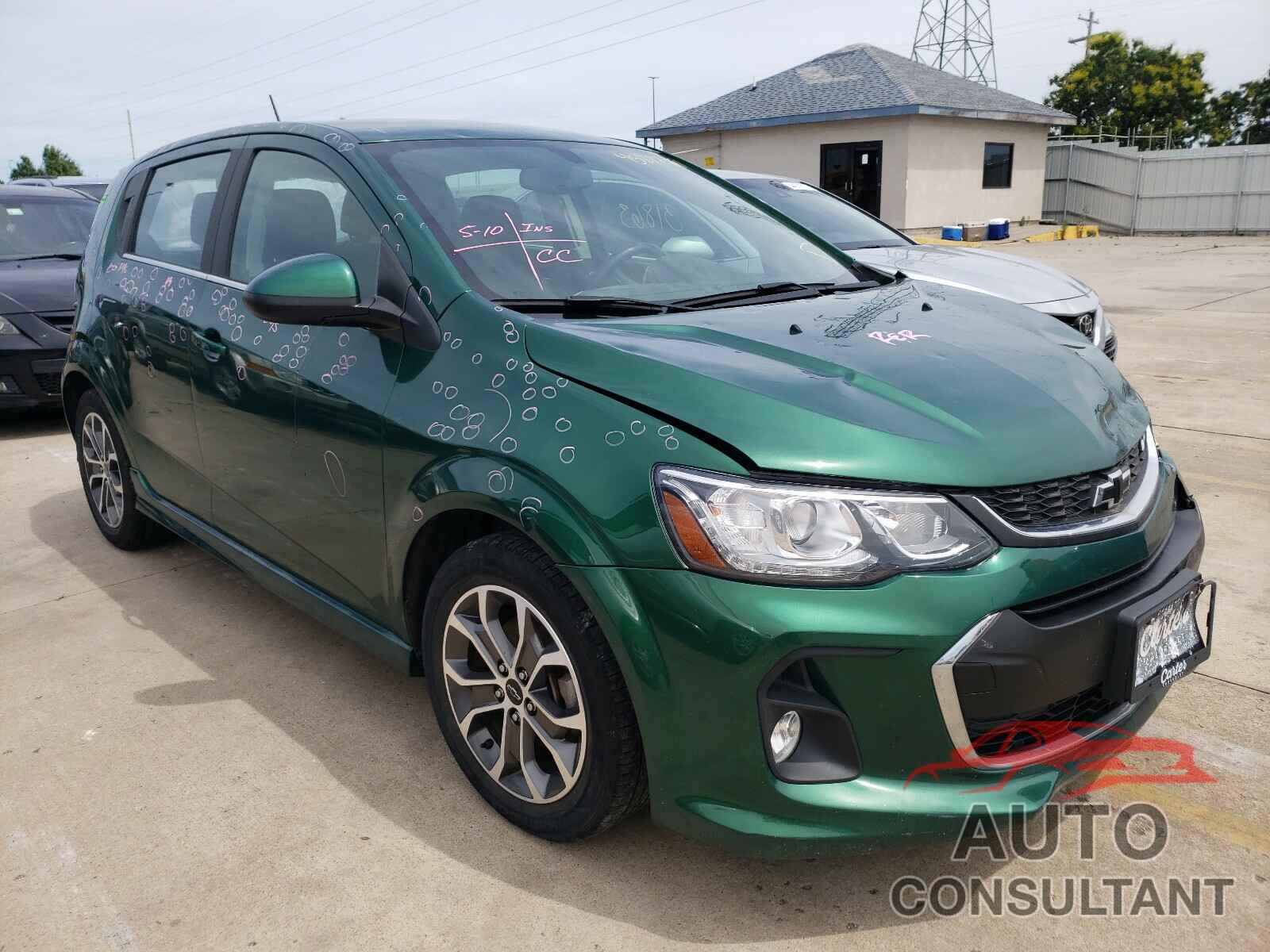 CHEVROLET SONIC 2018 - 1G1JD6SH4J4103164