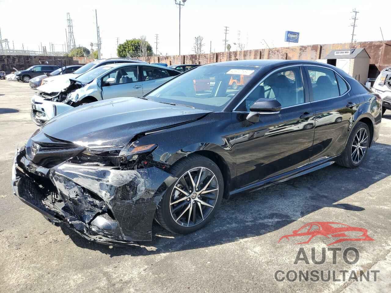TOYOTA CAMRY 2023 - 4T1T11BK0PU076590