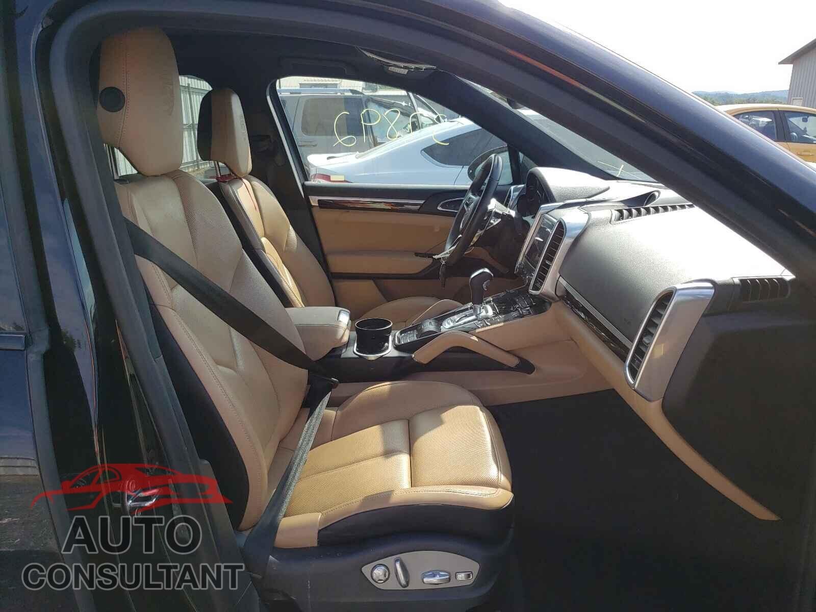PORSCHE CAYENNE 2017 - WP1AE2A26HLA73013