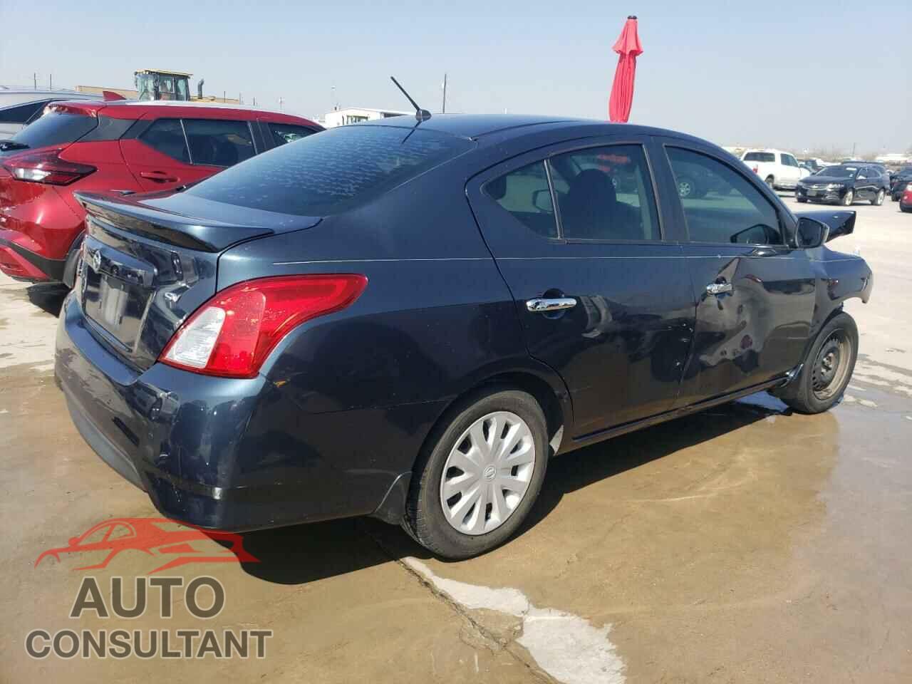 NISSAN VERSA 2017 - 3N1CN7AP3HL890322